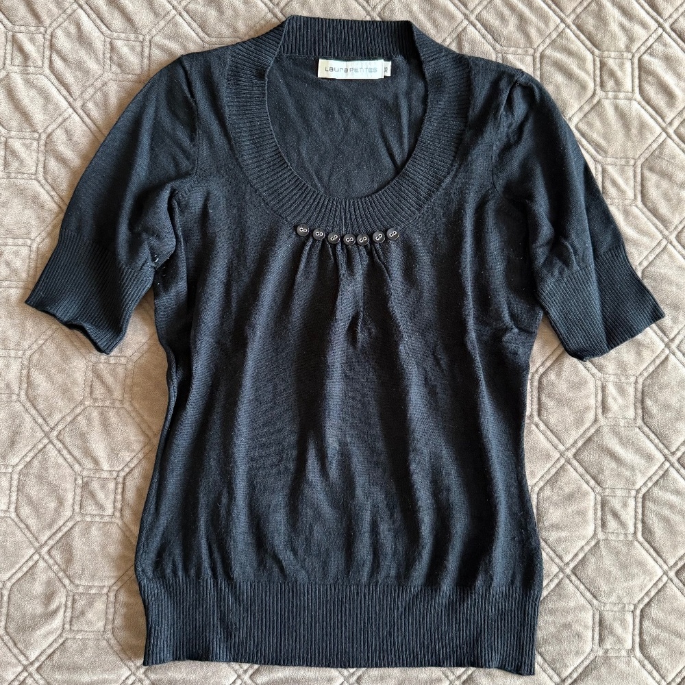 Laura Short Sleeve Knit Top with faux Button details